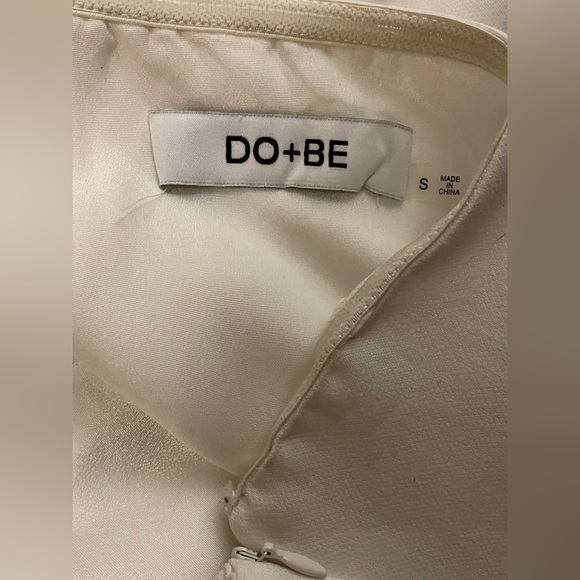 DO + BE  strapless white romper with bow S - Picture 3 of 3